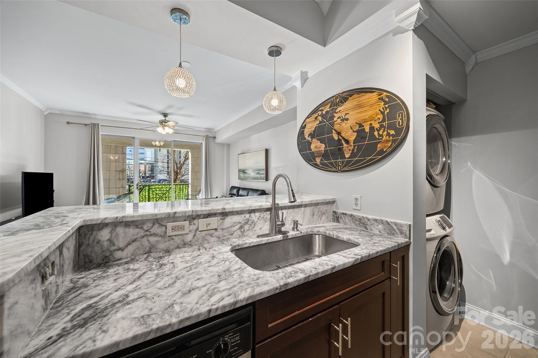 Fifth and Poplar - Residential