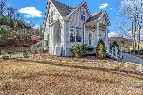 387 Goodview Drive Hendersonville NC 28792