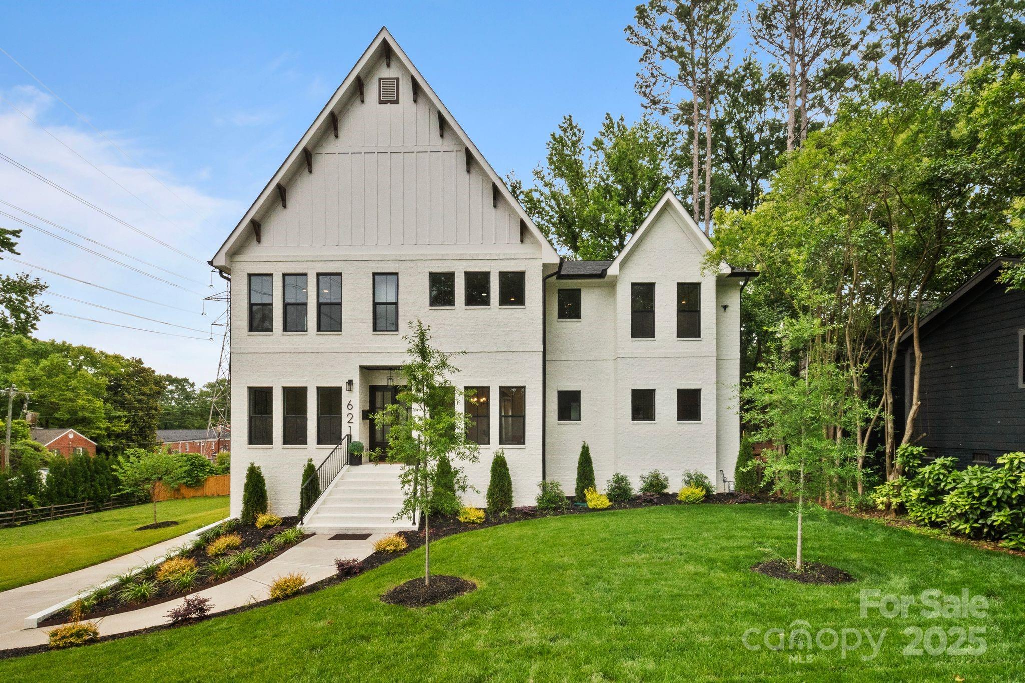 621 Poindexter Drive