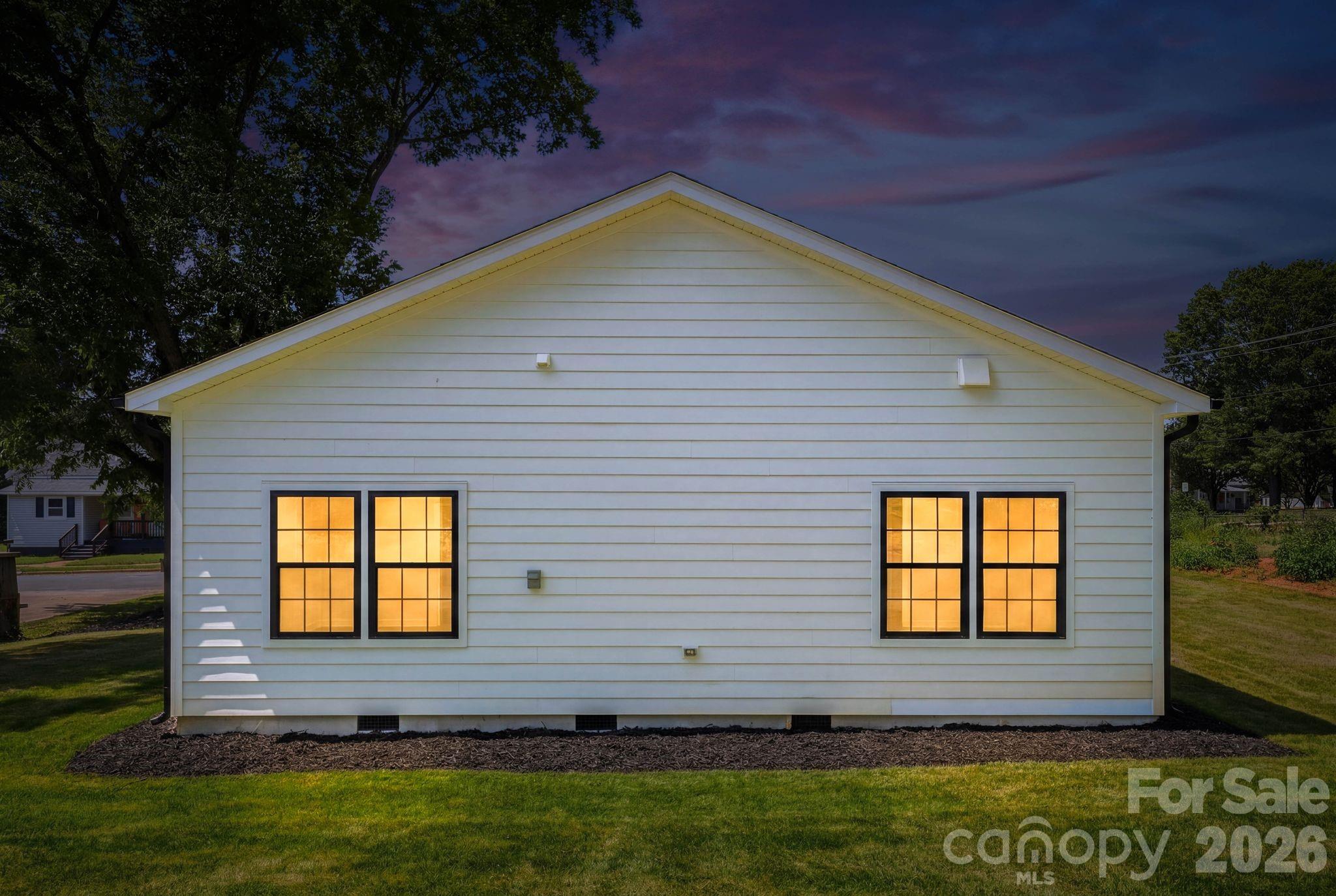 203 Lee Street