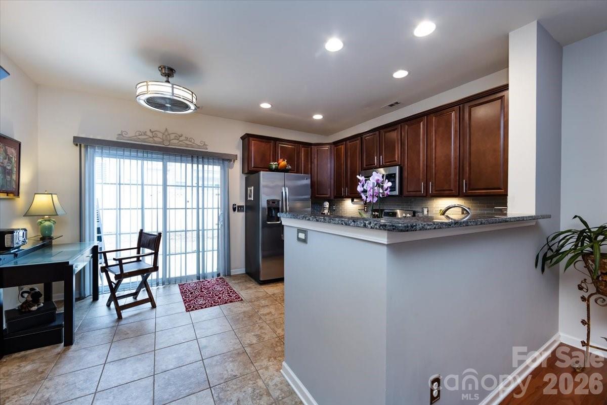 Adare Townhomes - Residential