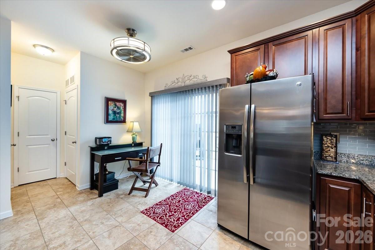 Adare Townhomes - Residential