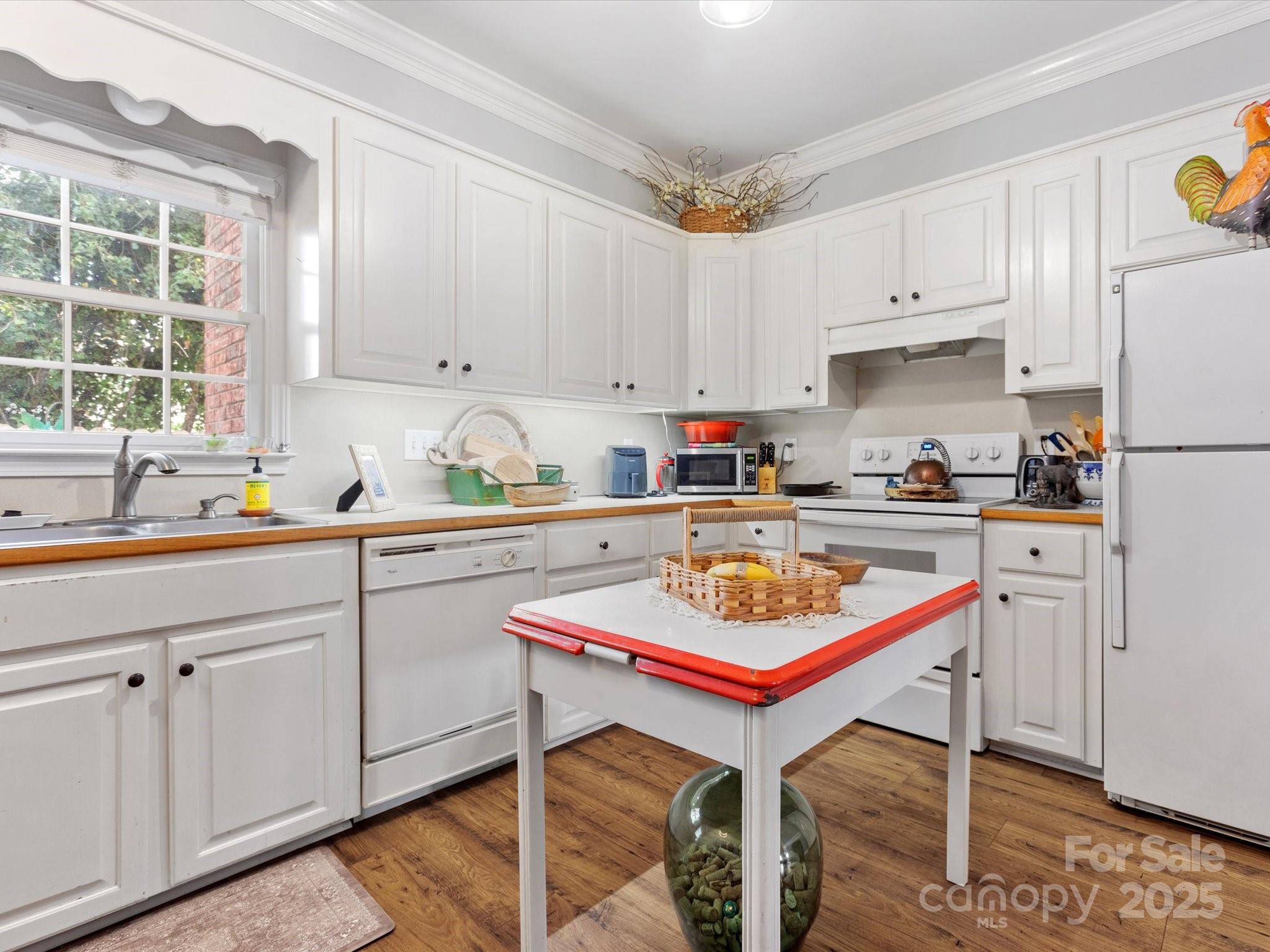 Oakland Villas - Residential