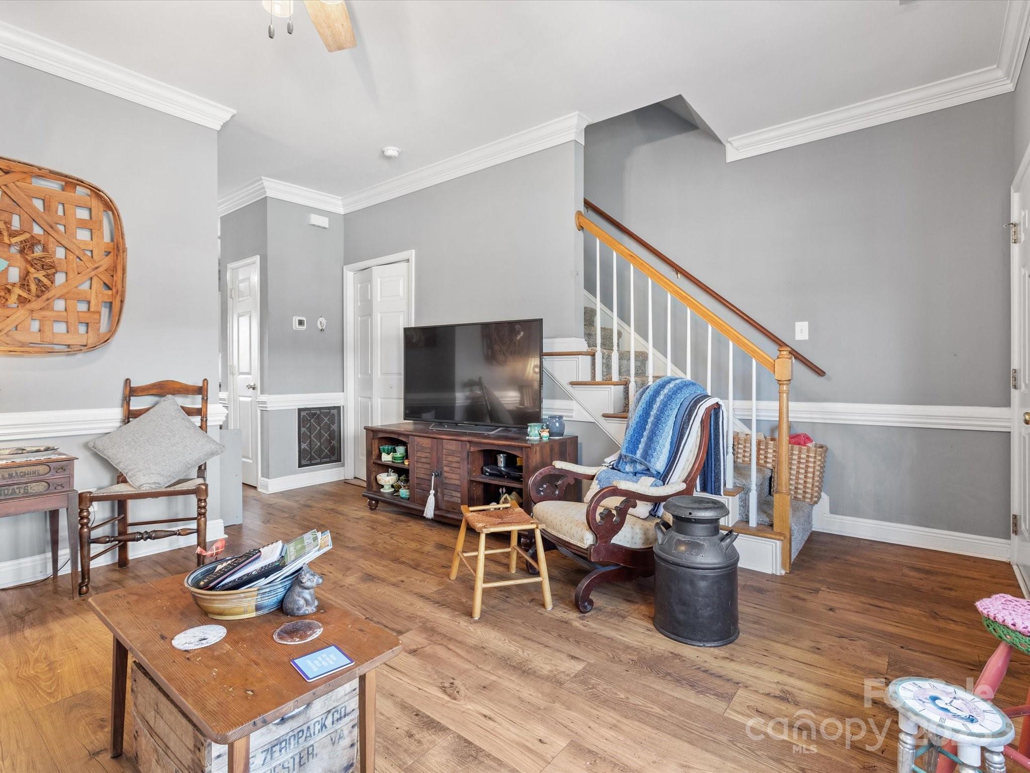 Oakland Villas - Residential