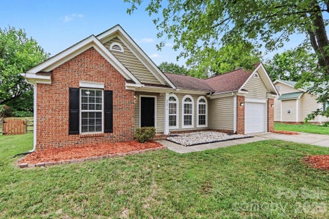 Photo of 9507 Misty Arbor Way, Charlotte, NC 28269 (MLS # 4404552)