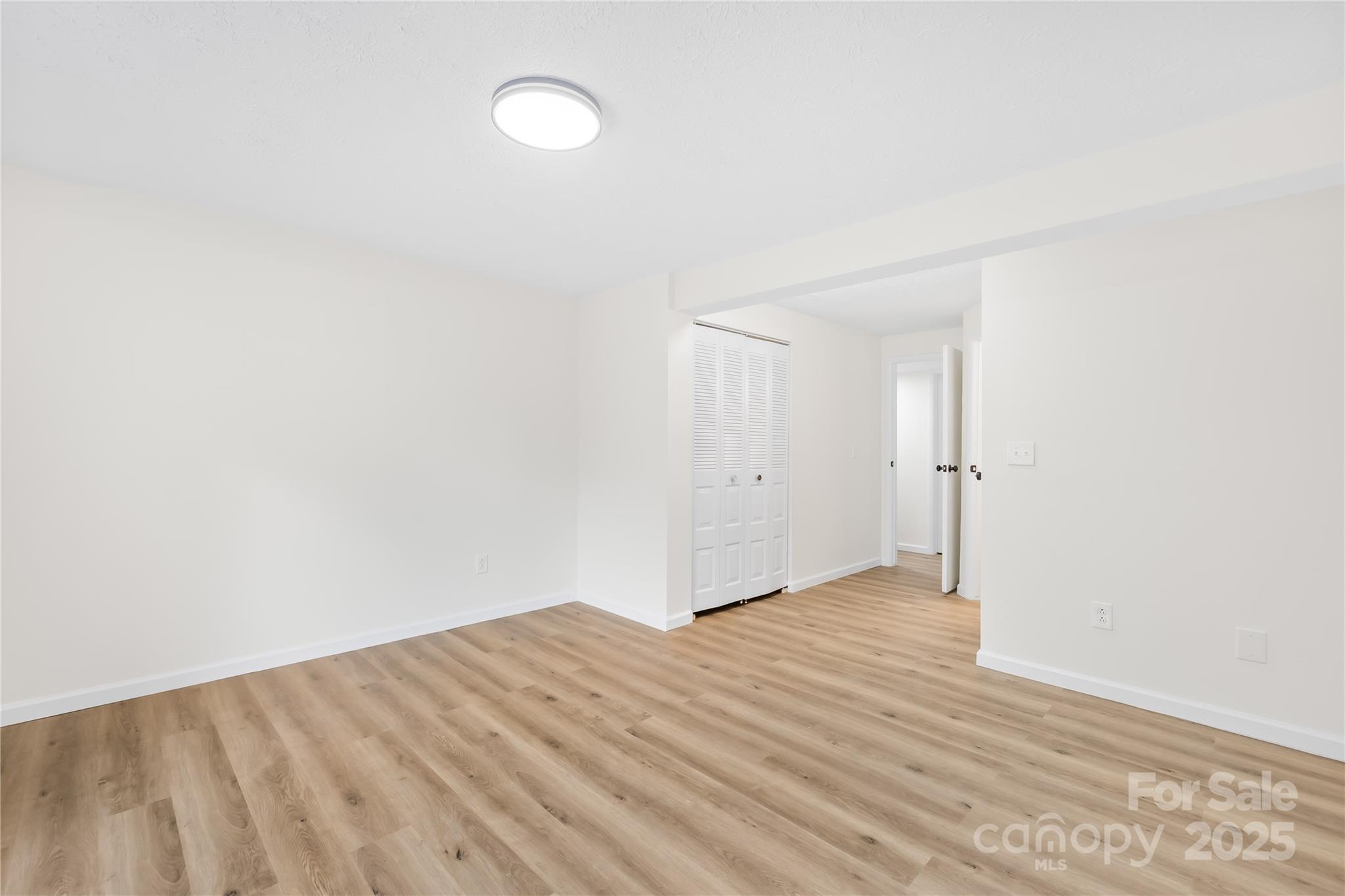 Waterford Townhomes - Residential