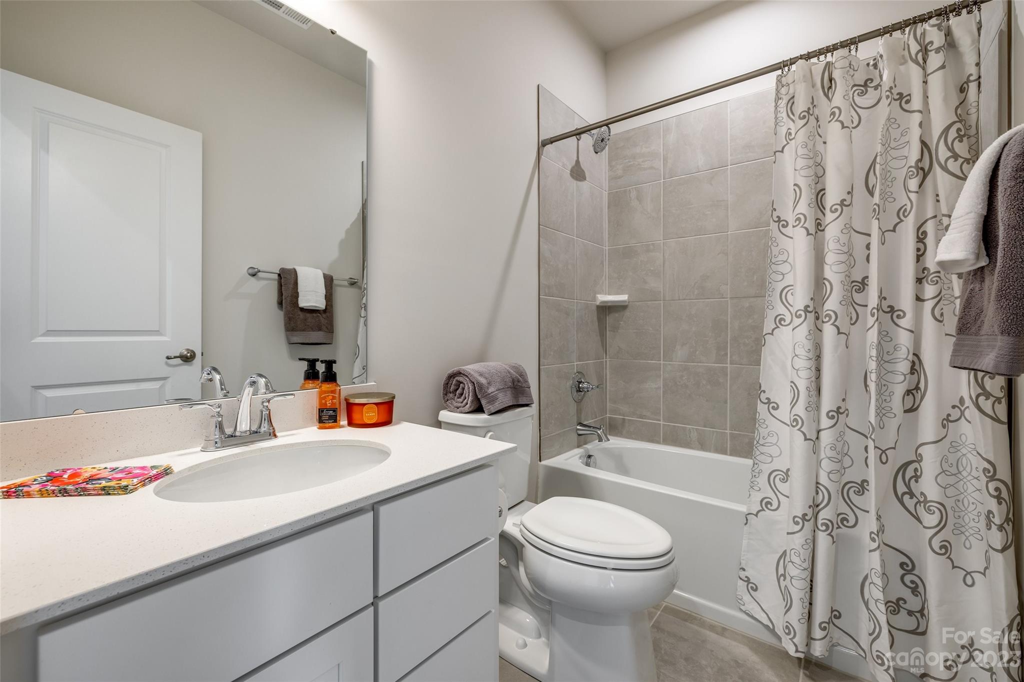 Trinity Townes - Residential