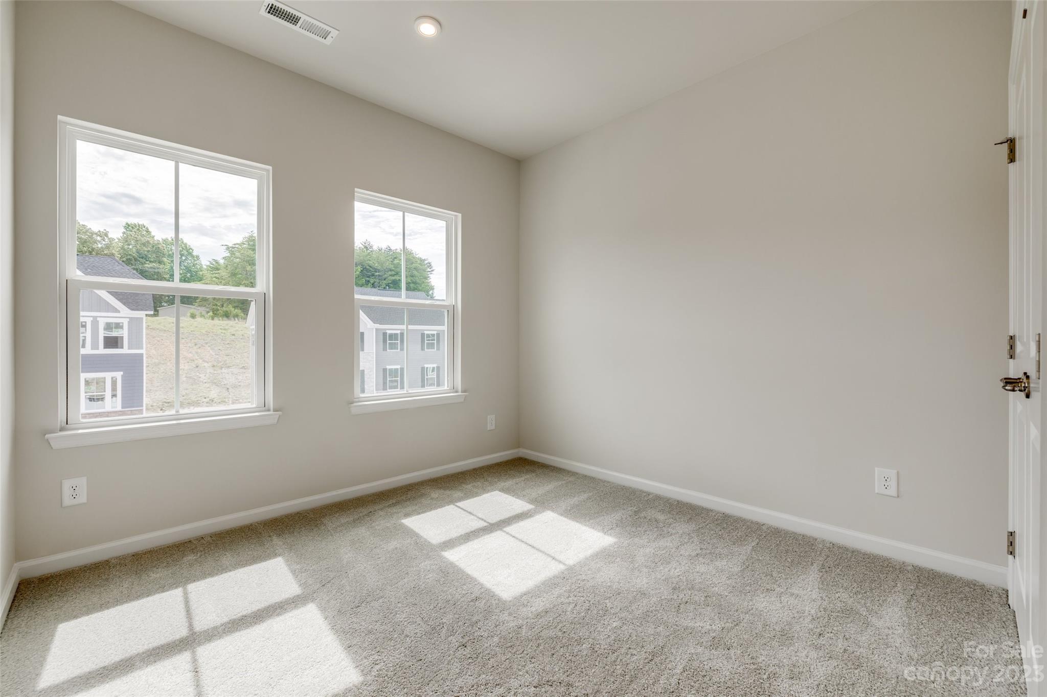 Trinity Townes - Residential