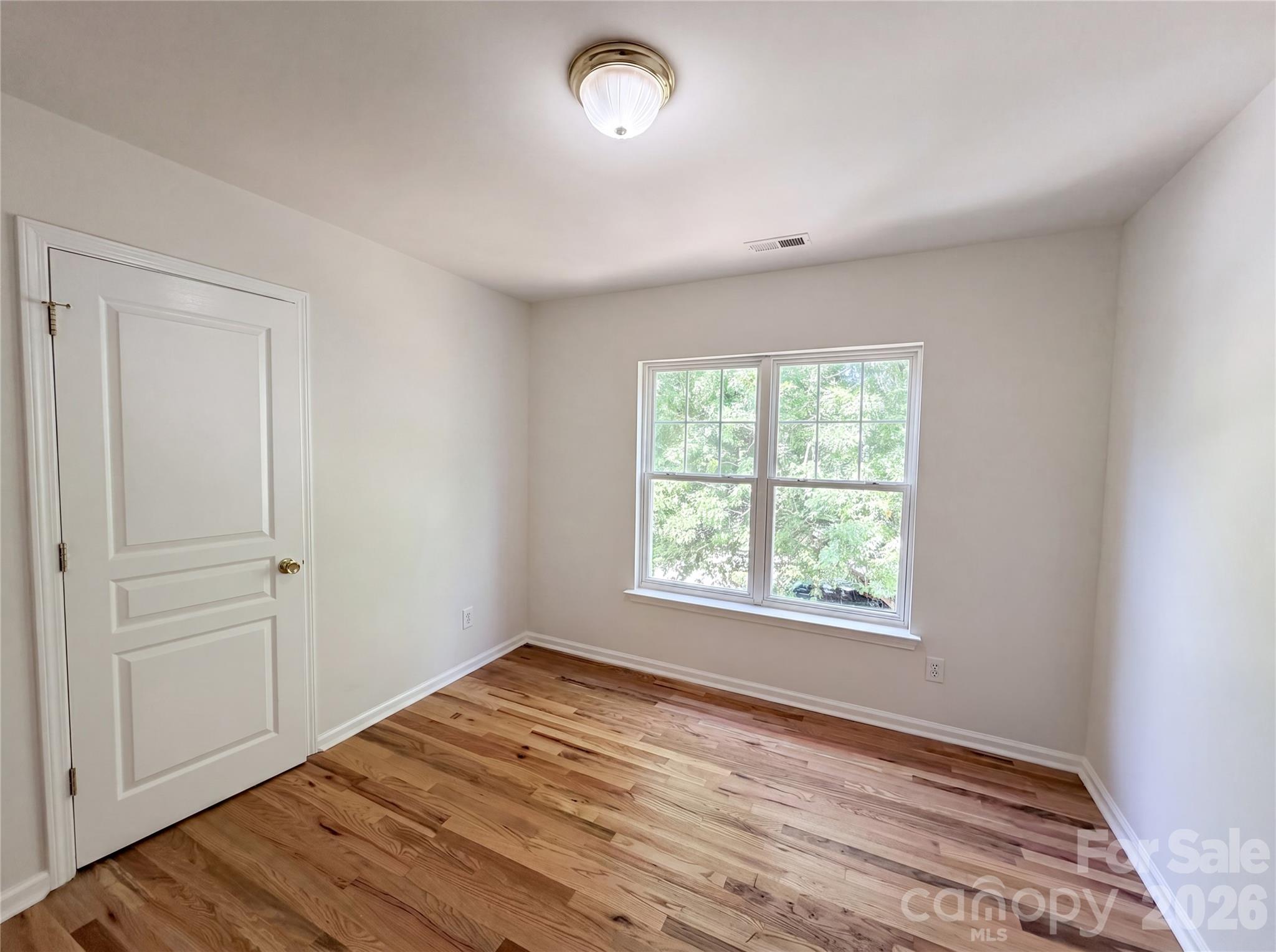 10648 Secret Garden Lane
