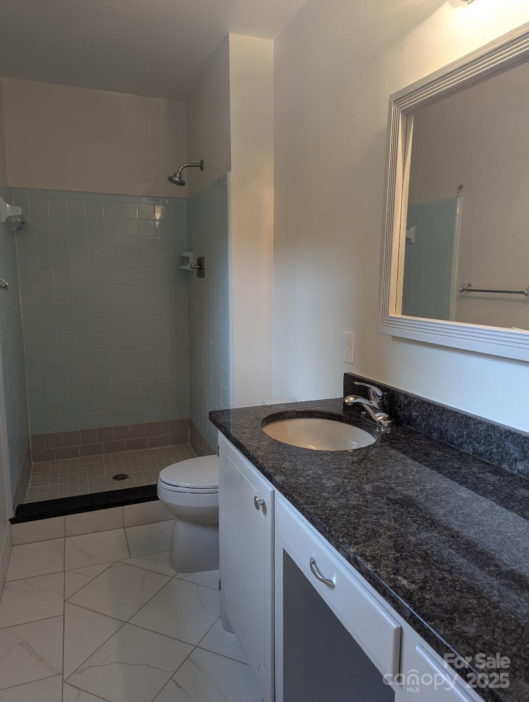 Charlotte, North Carolina 28210, United States, 4 Bedrooms Bedrooms, ,4 BathroomsBathrooms,Residential,Active,132446