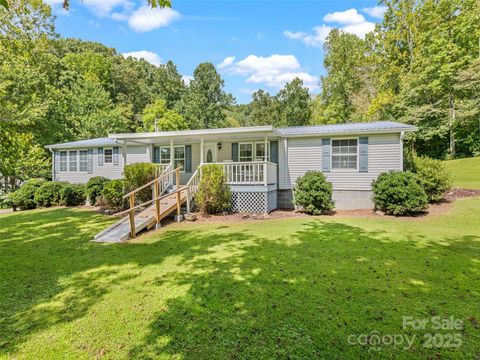 6587 Skyland Drive Sylva NC 28779