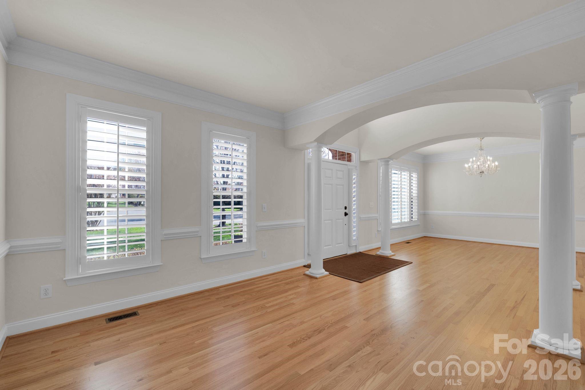 695 Summerford Court NW