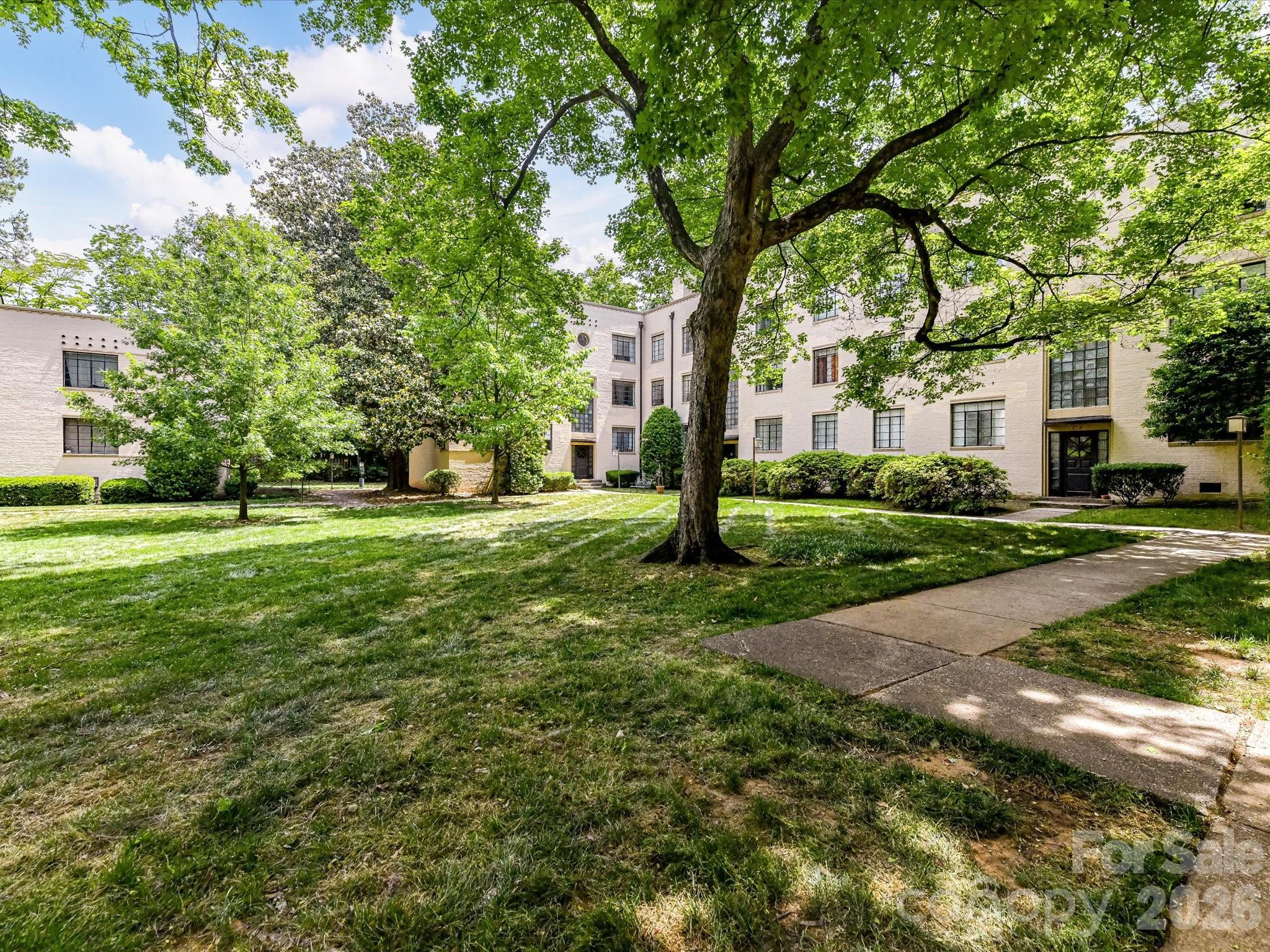 1121 Myrtle Avenue 47