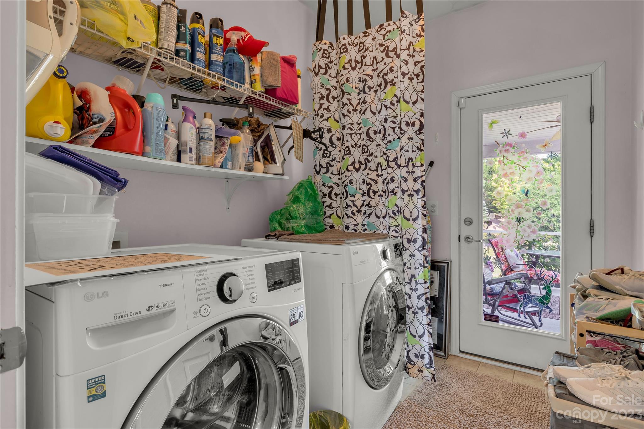 Newport Lakes - Residential