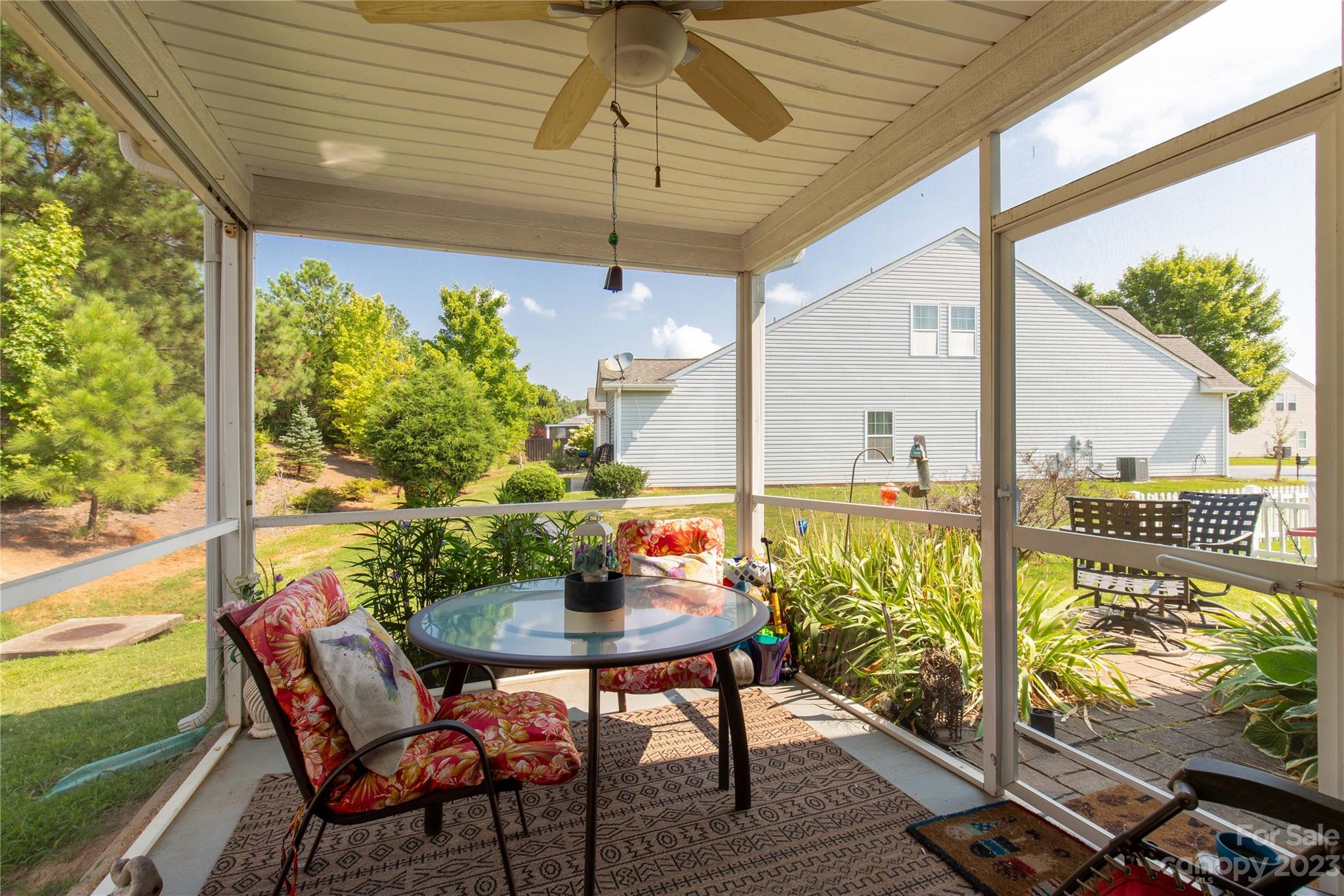 Newport Lakes - Residential