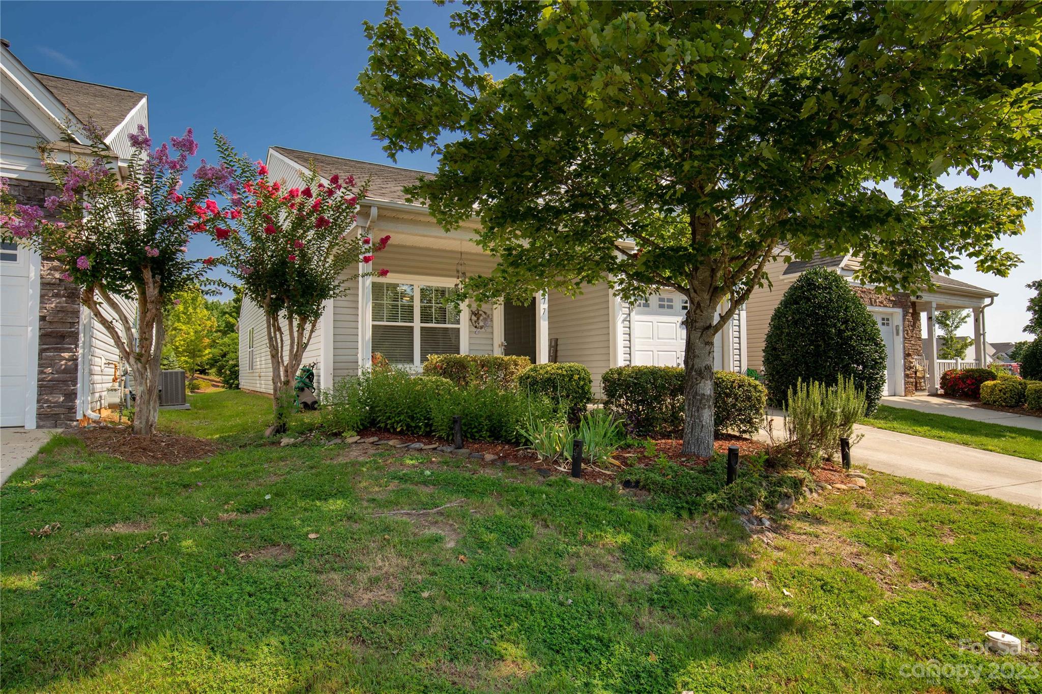 Newport Lakes - Residential