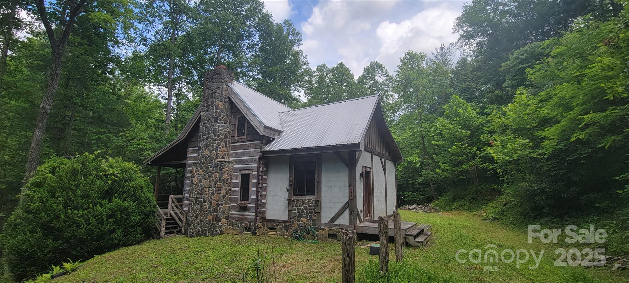 459 Old Yellow Mountain Road