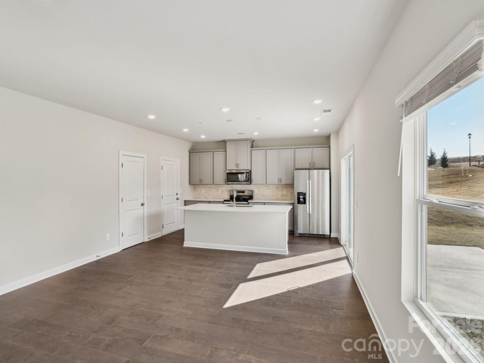 5056 Poplin Valley