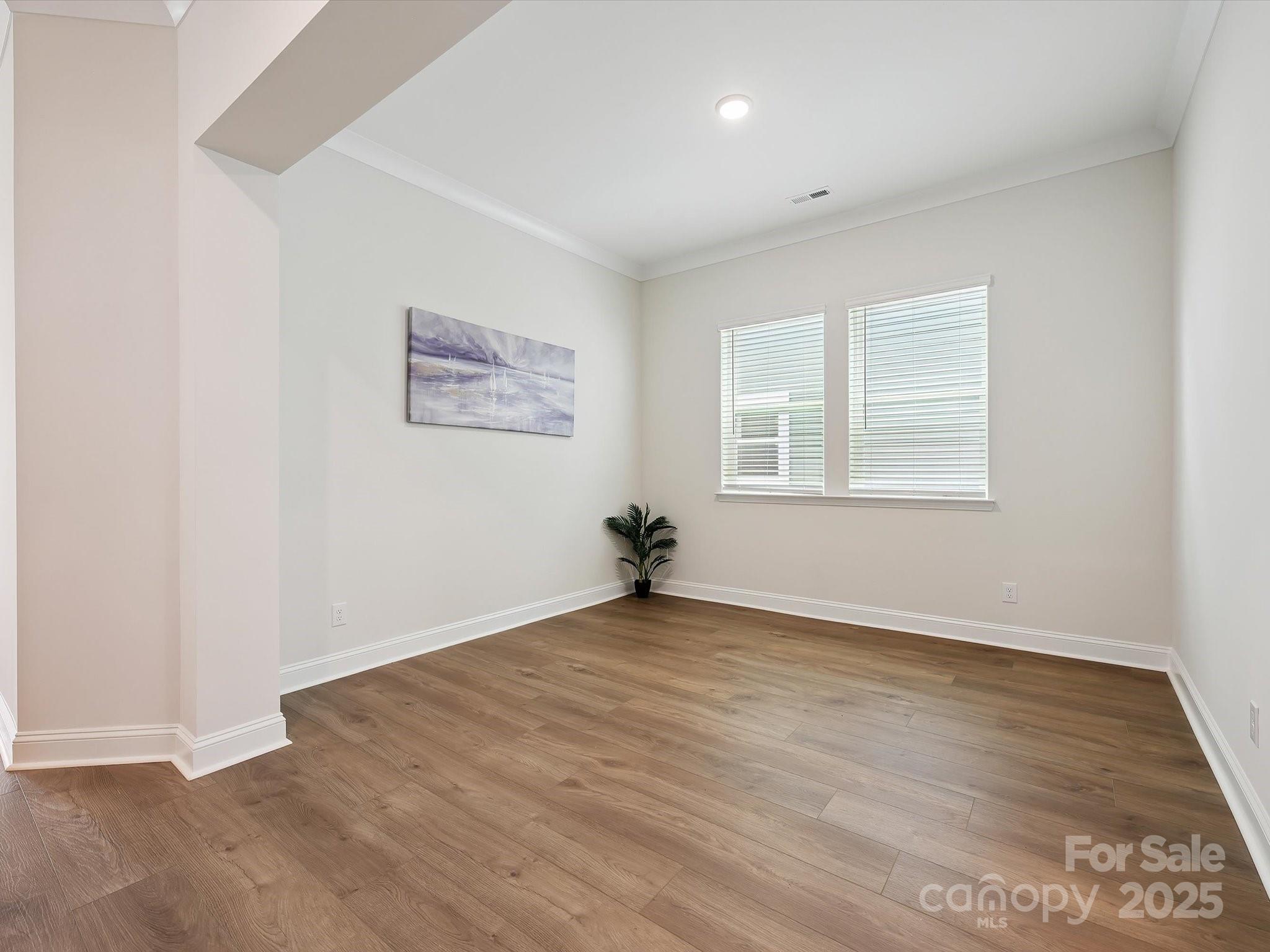 1131 Meander Lane