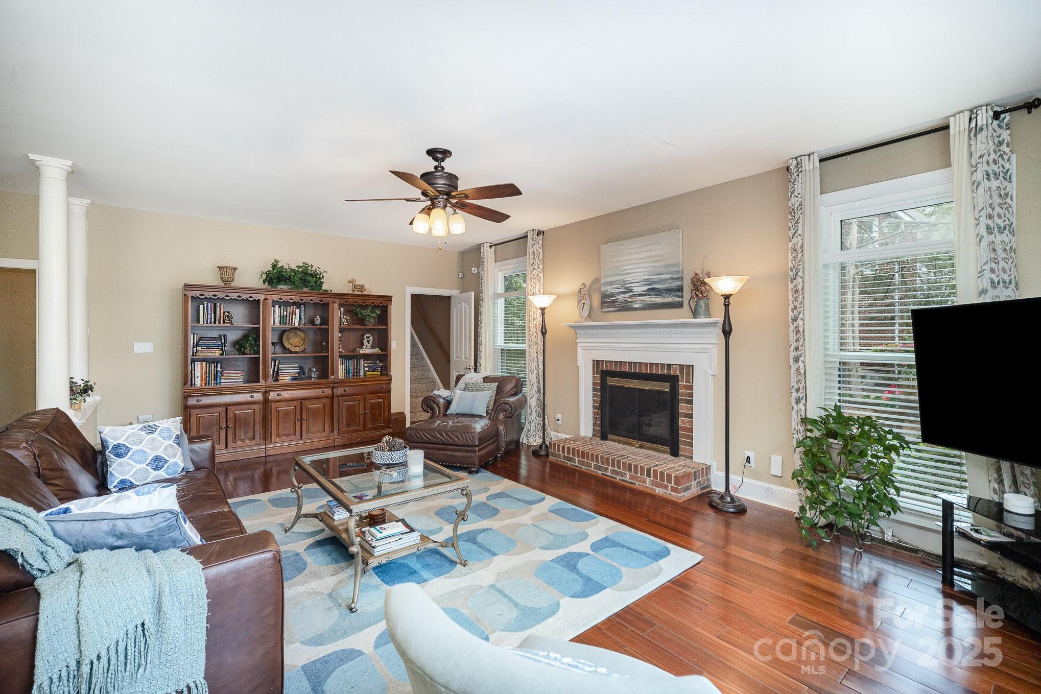 3409 Pondview Lane