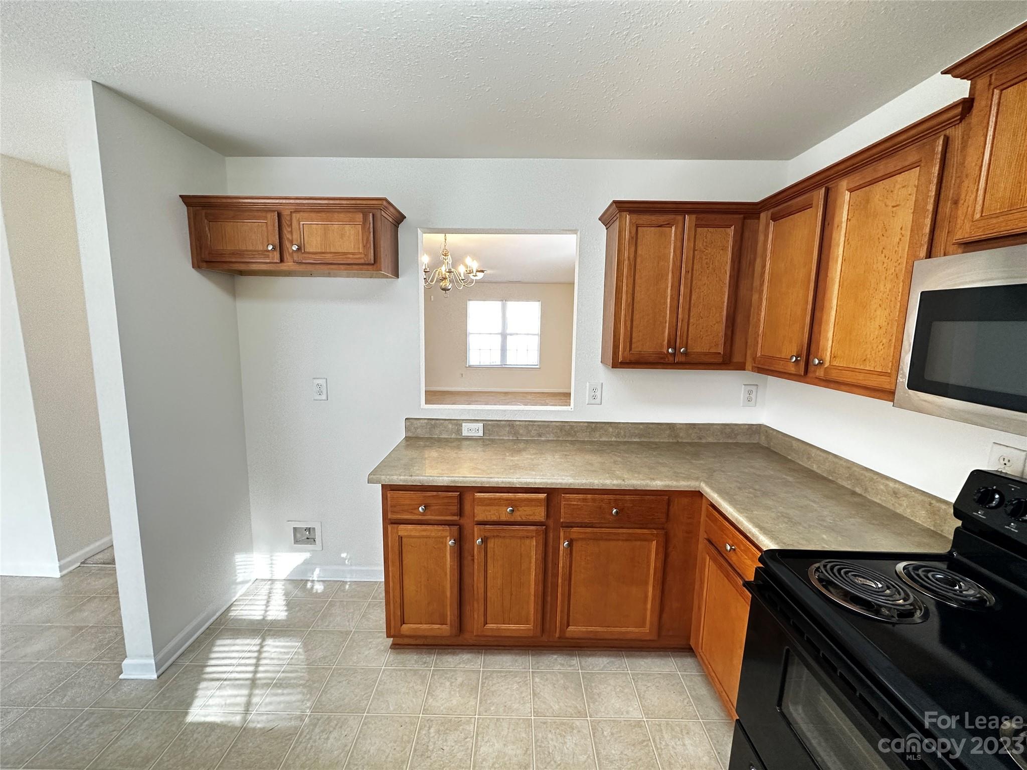Twin Oaks - Residential Lease