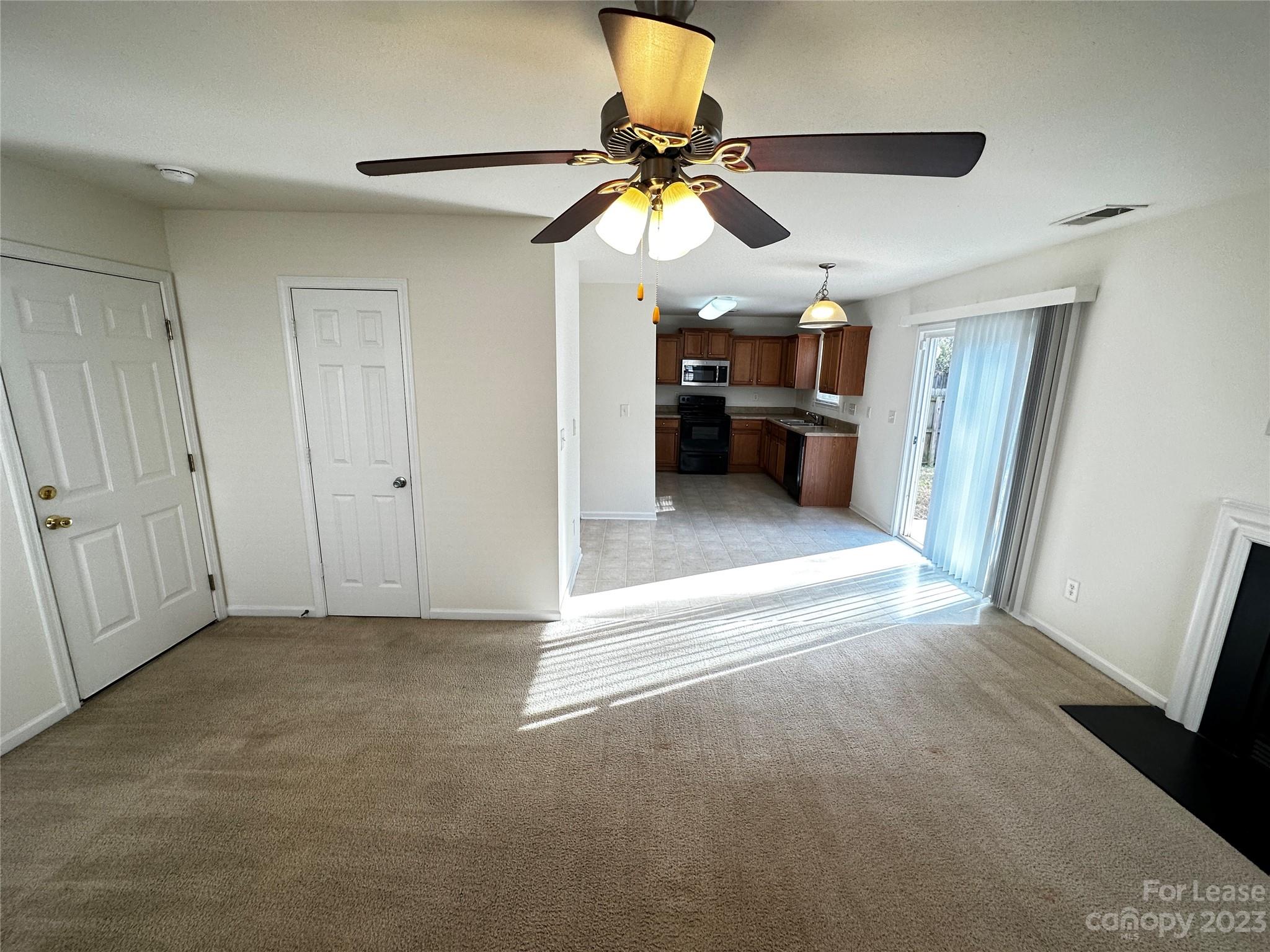 Twin Oaks - Residential Lease