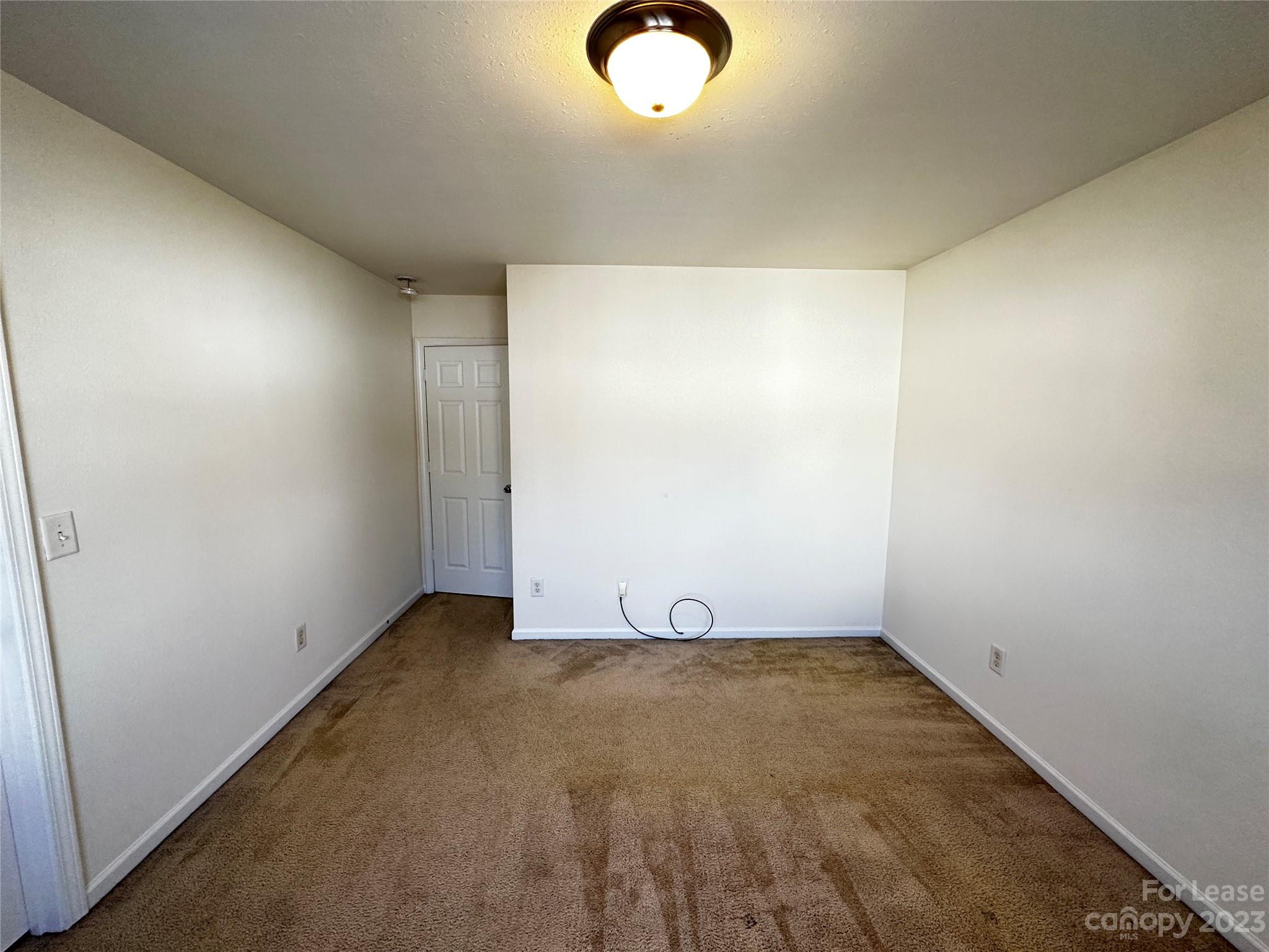 Twin Oaks - Residential Lease