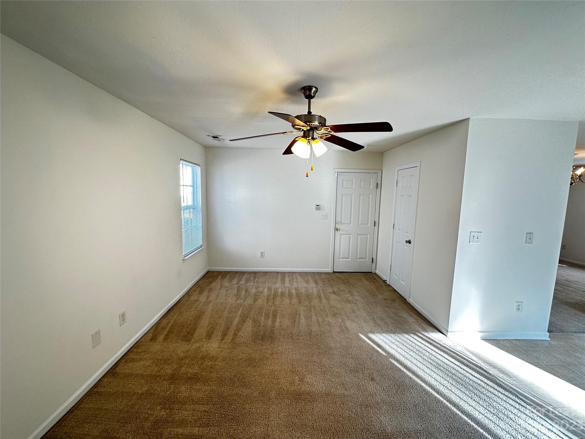 Twin Oaks - Residential Lease