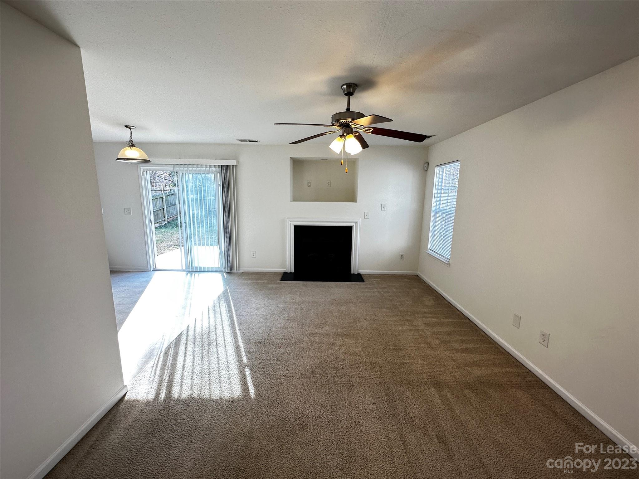 Twin Oaks - Residential Lease