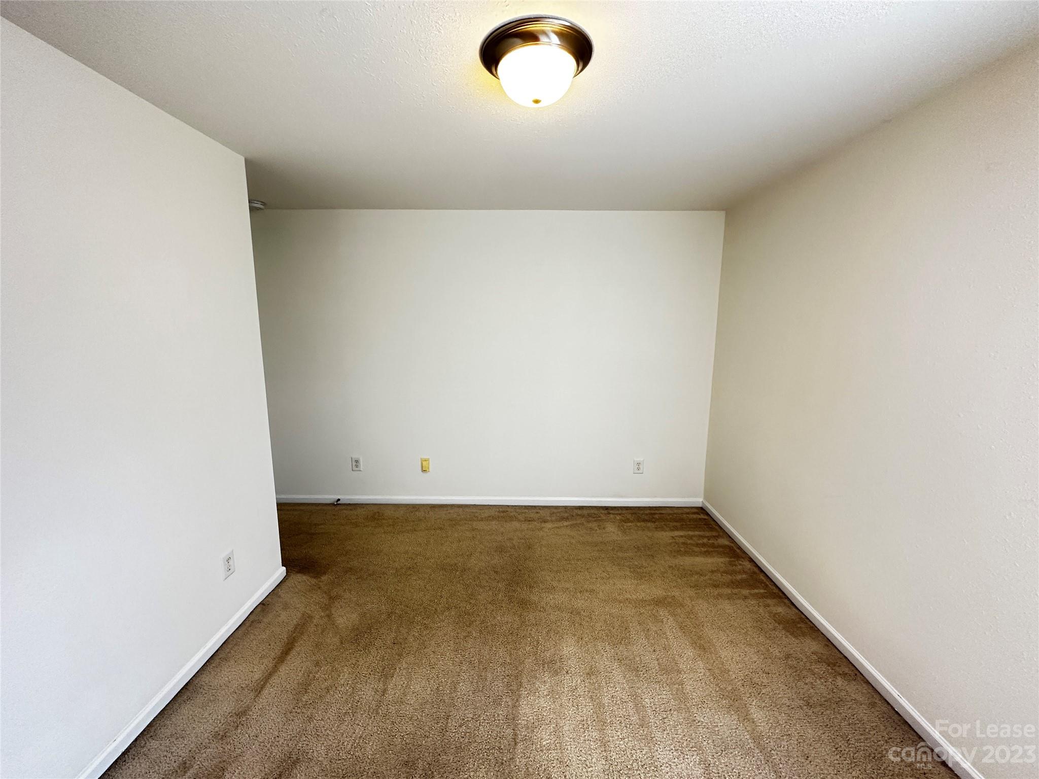 Twin Oaks - Residential Lease