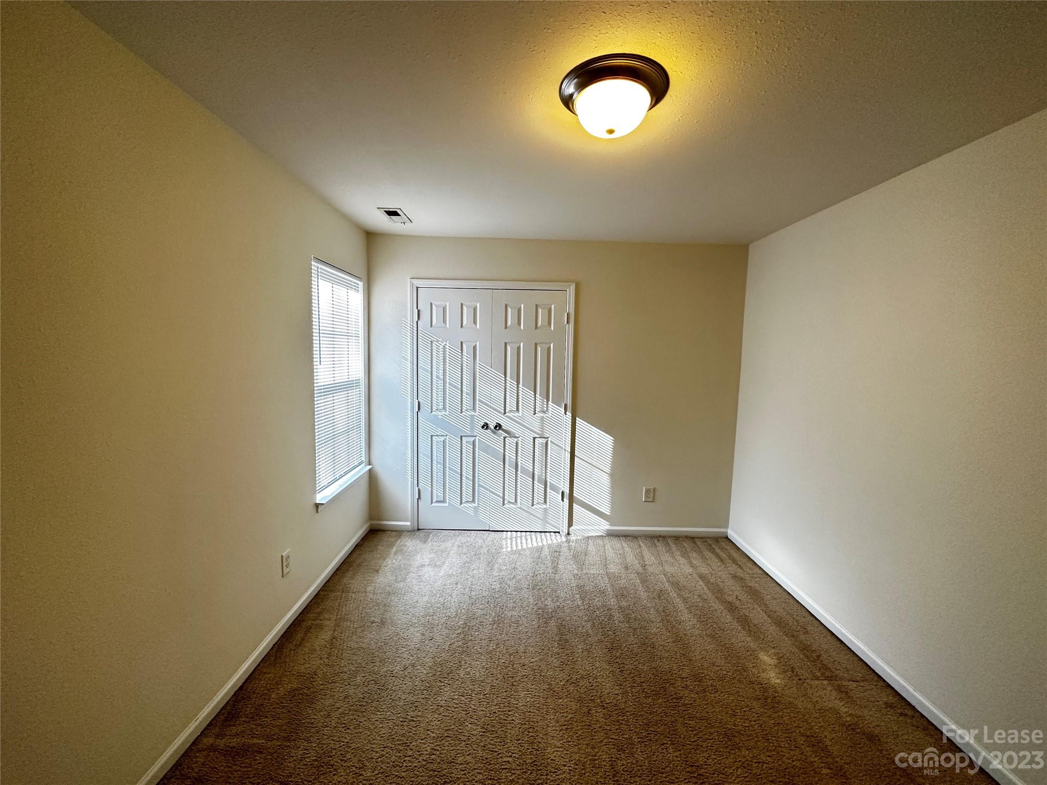 Twin Oaks - Residential Lease