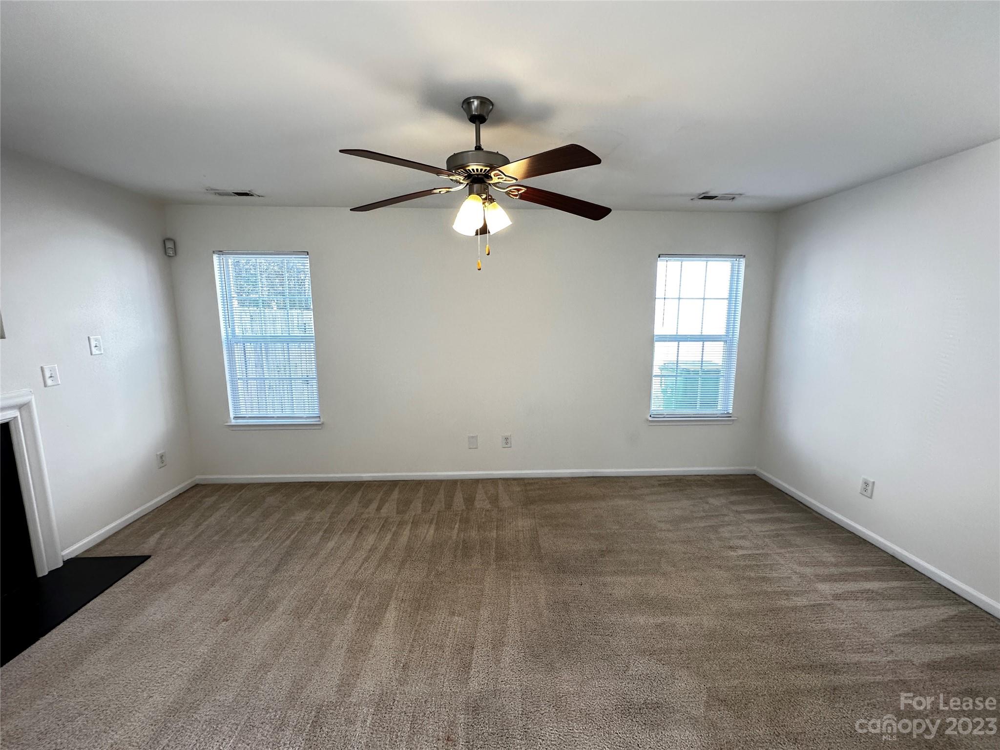 Twin Oaks - Residential Lease