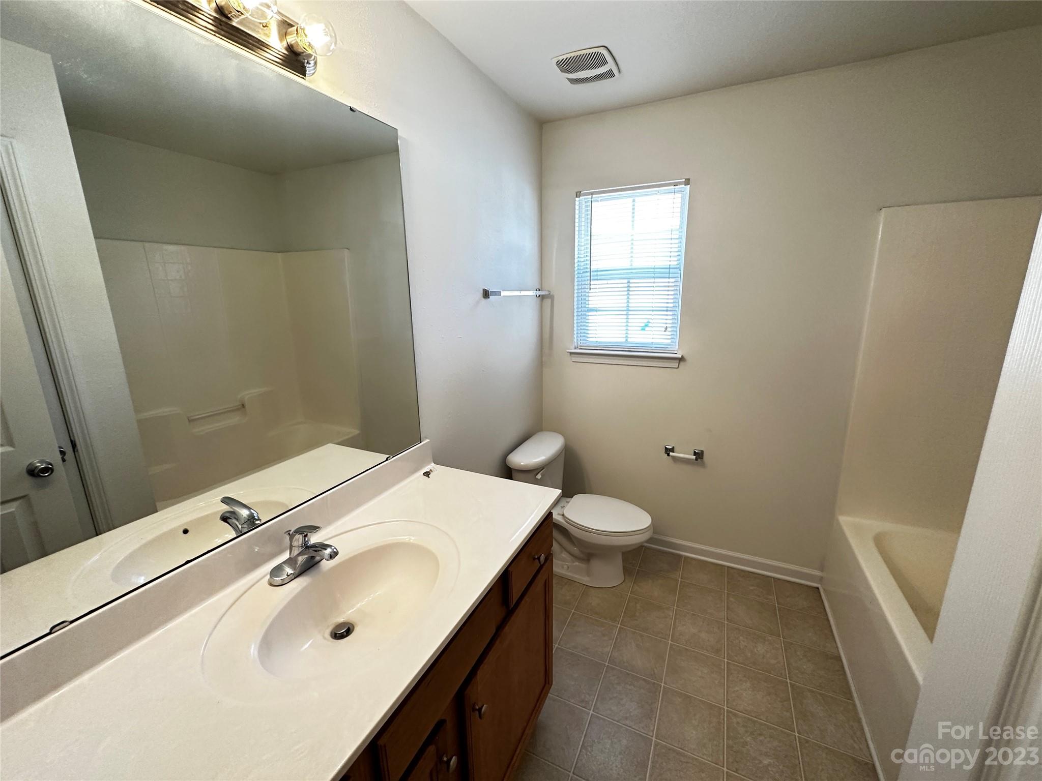 Twin Oaks - Residential Lease