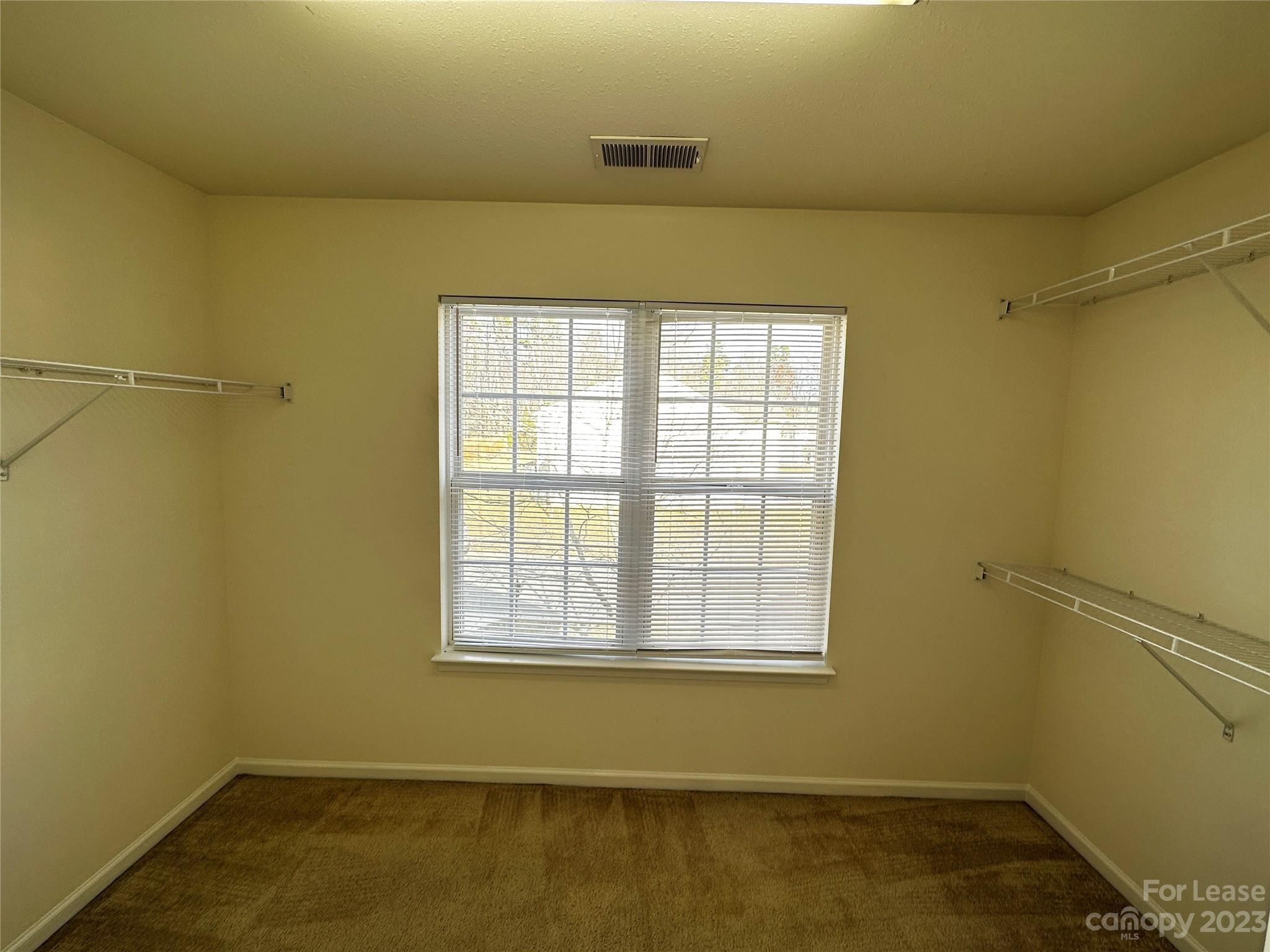 Twin Oaks - Residential Lease