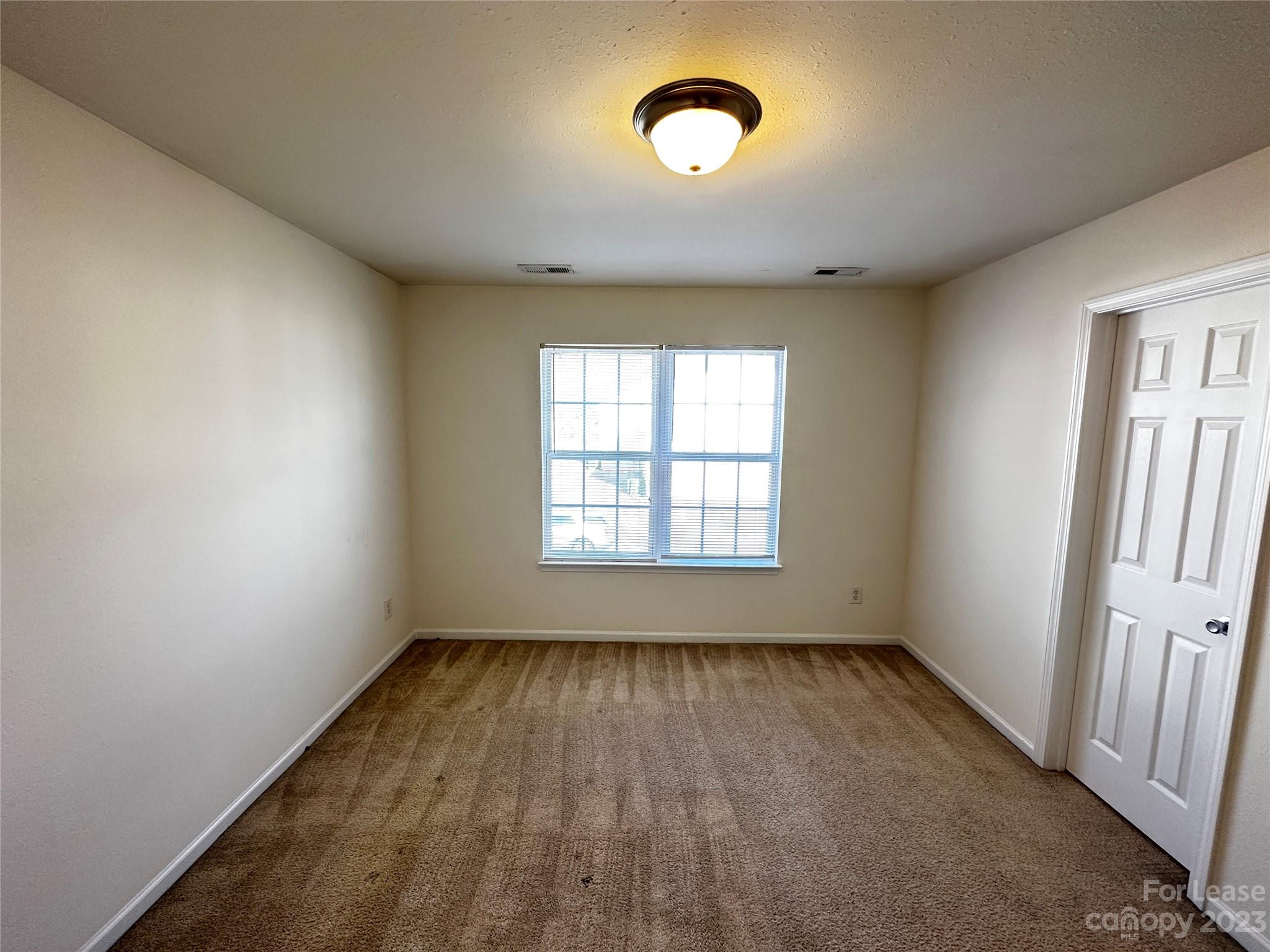 Twin Oaks - Residential Lease
