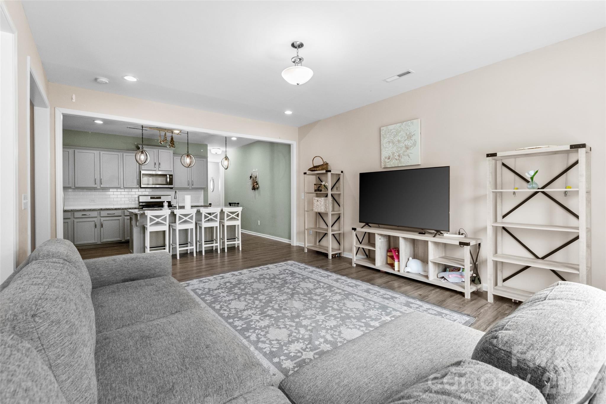 7535 Hartsfield Drive