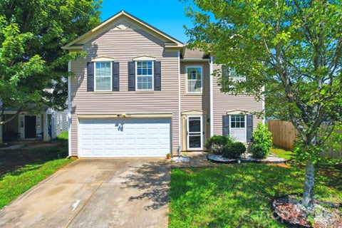 Photo of 4411 Palustris Court, Charlotte, NC 28269 (MLS # 4403612)