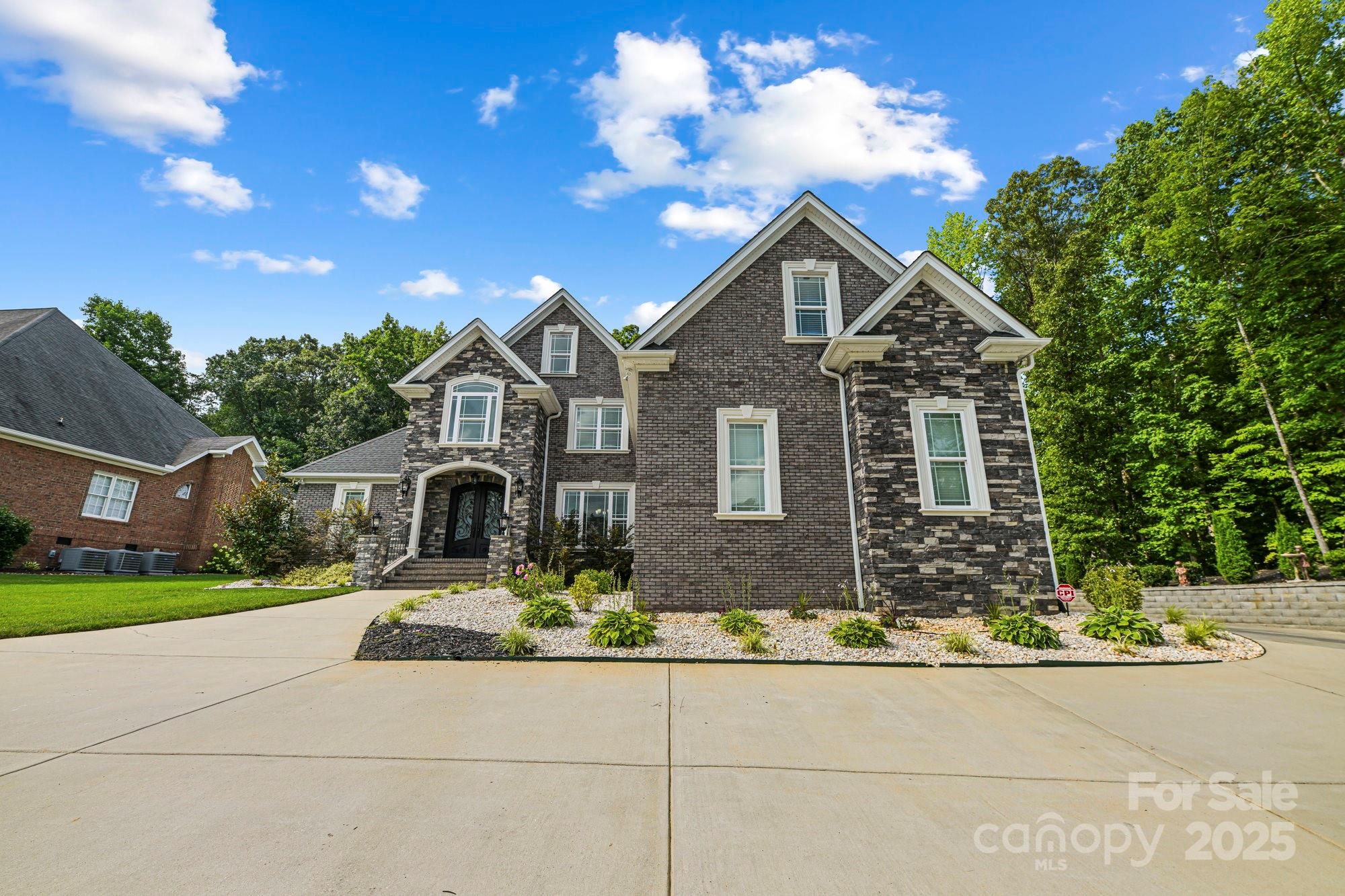 531 Coman Lane
