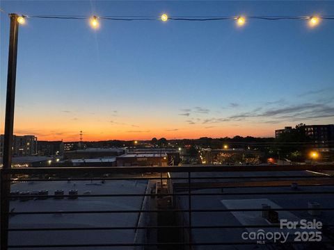 Photo of 2813 Grand Union Way, Charlotte, NC 28209 (MLS # 4325065)