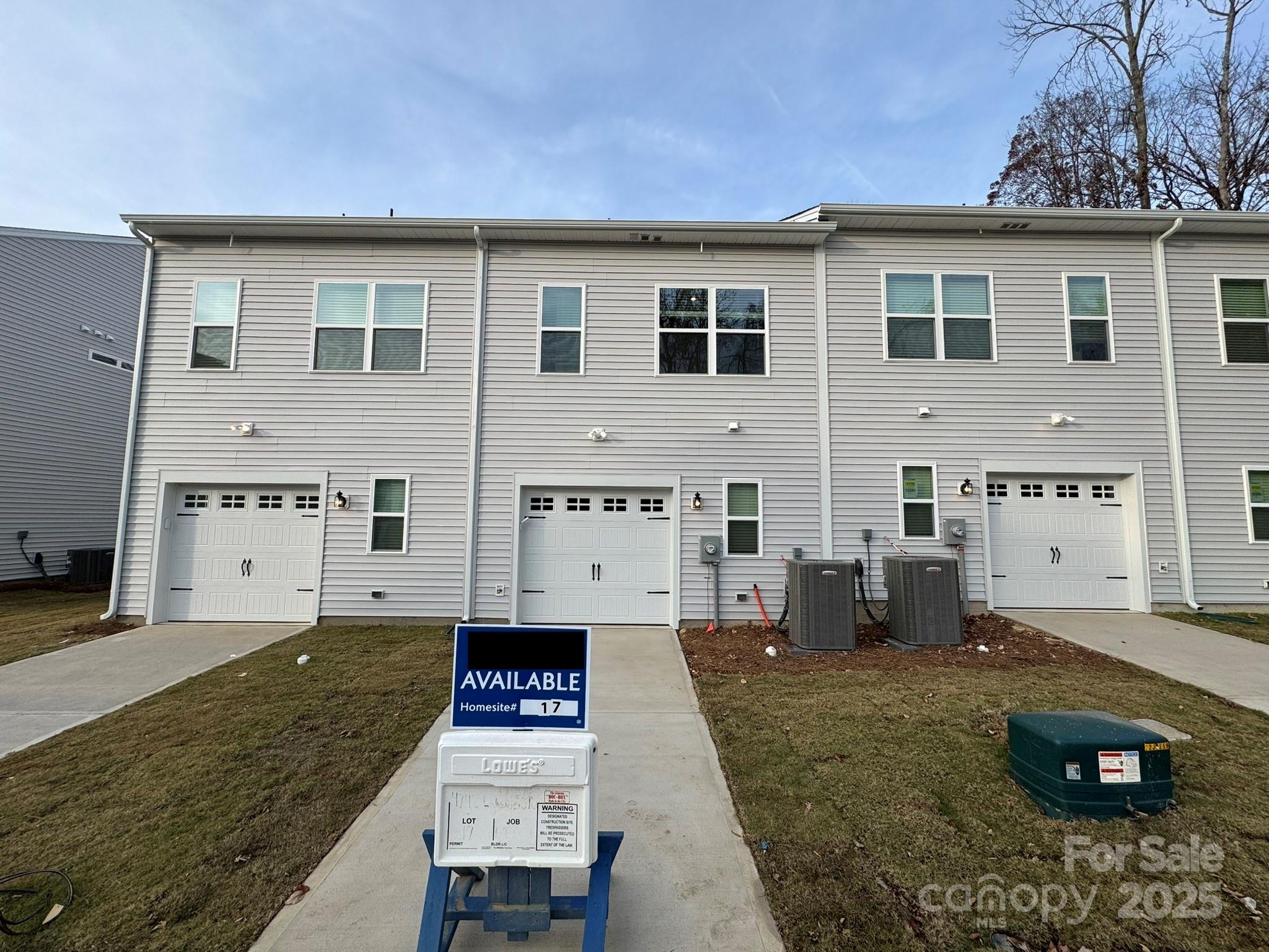 4742 Lakeview Road N 17