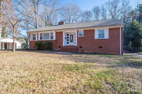 Photo of 408 Elizabeth Street, Gastonia, NC 28054 (MLS # 4211160)