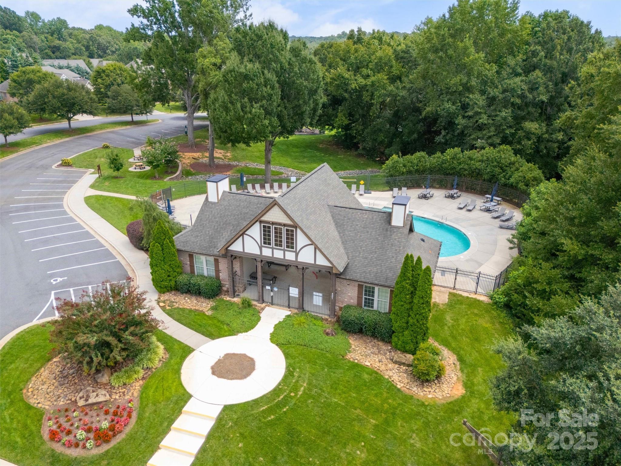 Barber Rock - Residential