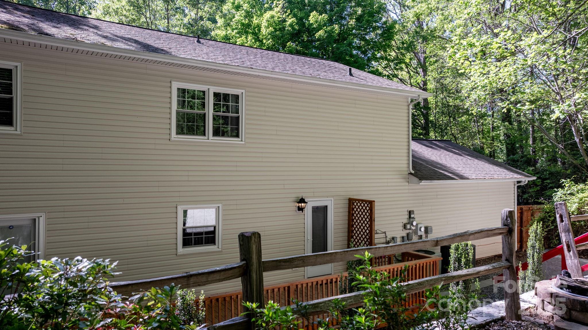 1026 Wellington Court