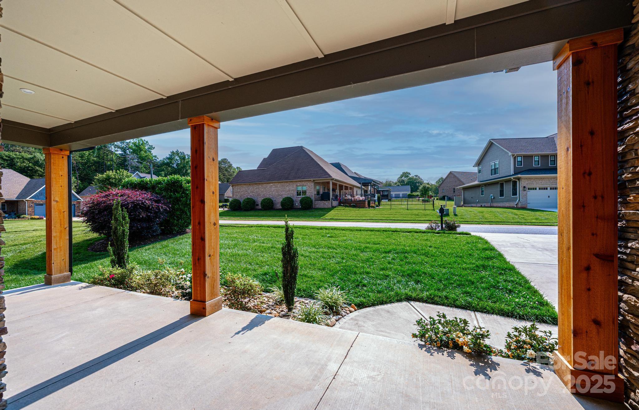 3741 9th Street Court NE