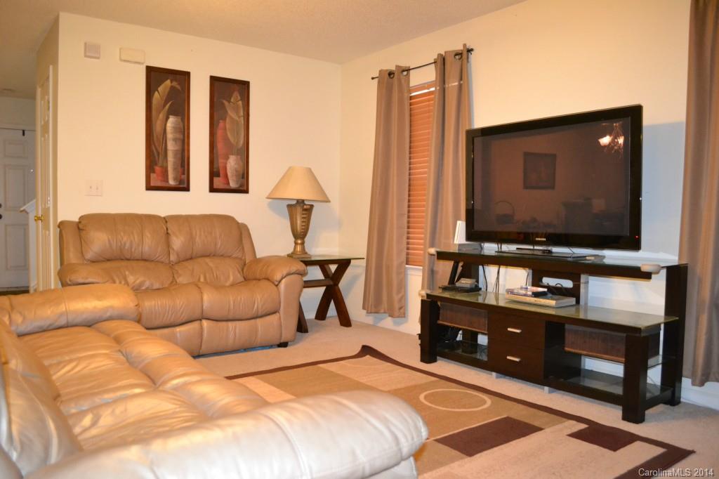 Sunset On Linda Vista - Residential