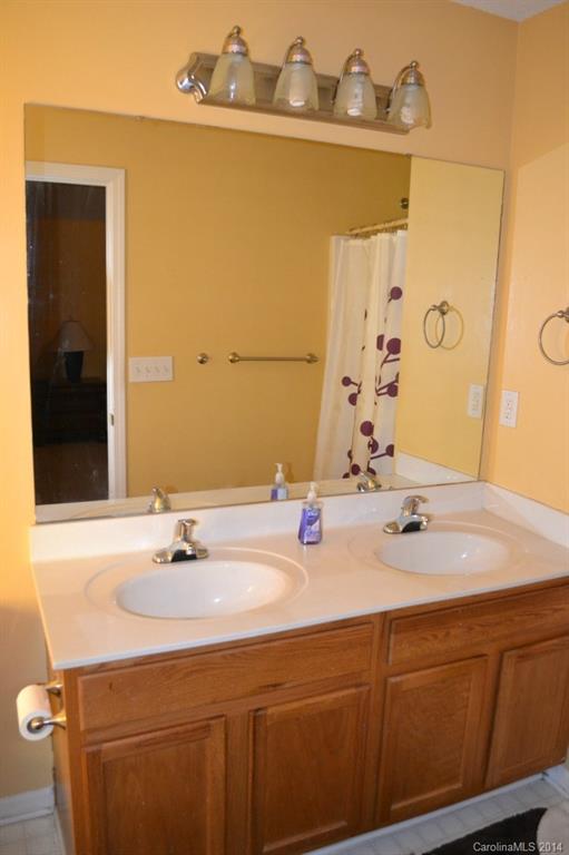 Sunset On Linda Vista - Residential