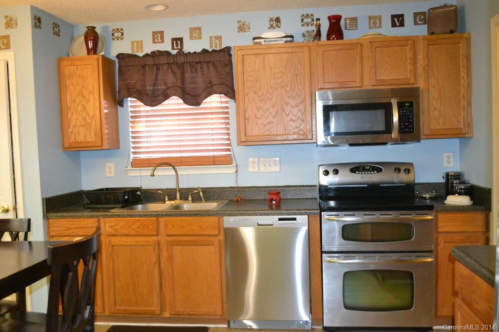 Sunset On Linda Vista - Residential