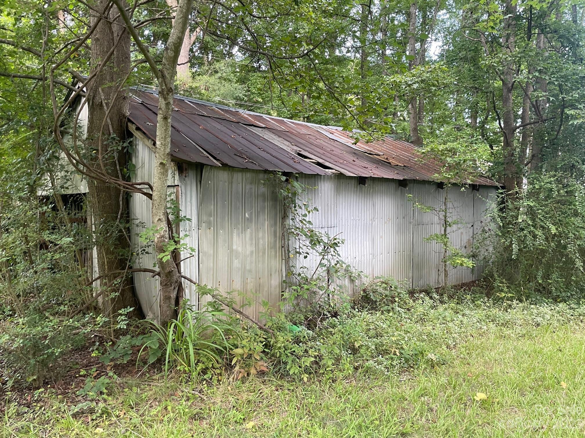 Hickory Grove - Land