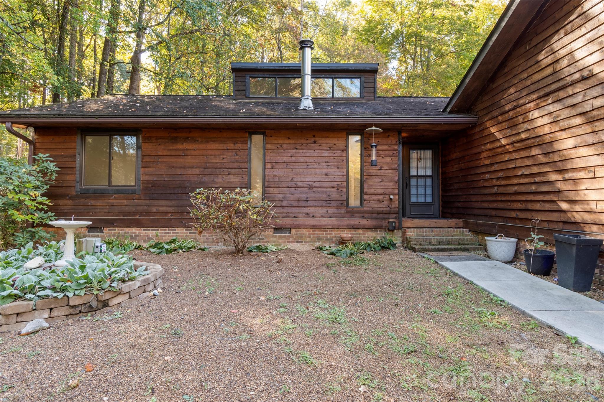 5768 Windworth Drie Drive