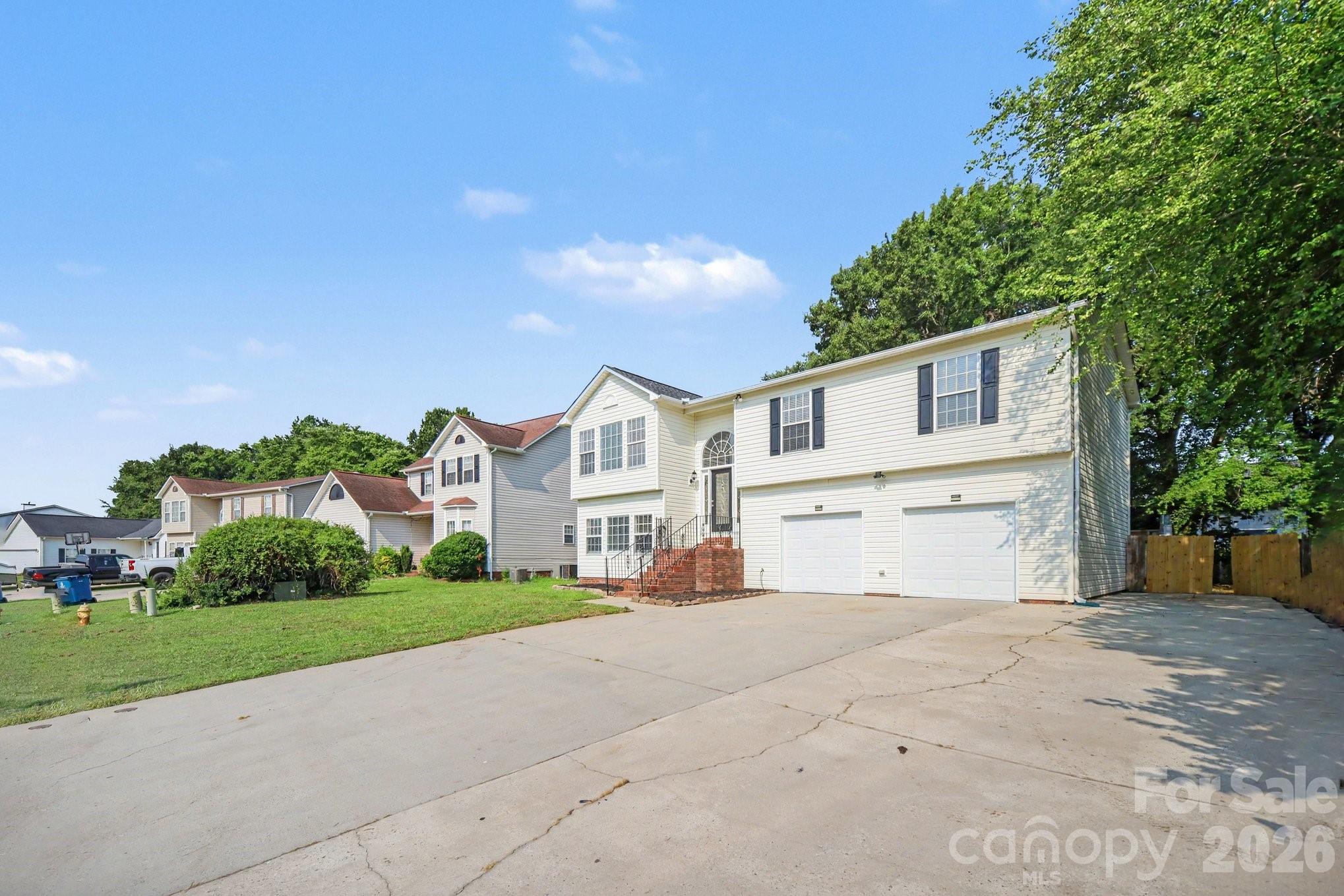 838 Highlander Court